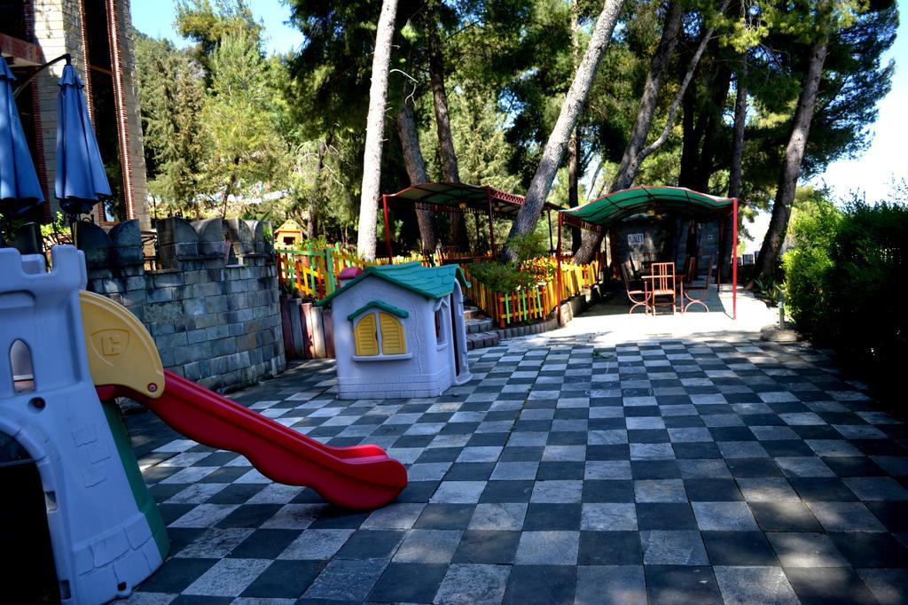 Hotel Castle Park Berat Ngoại thất bức ảnh